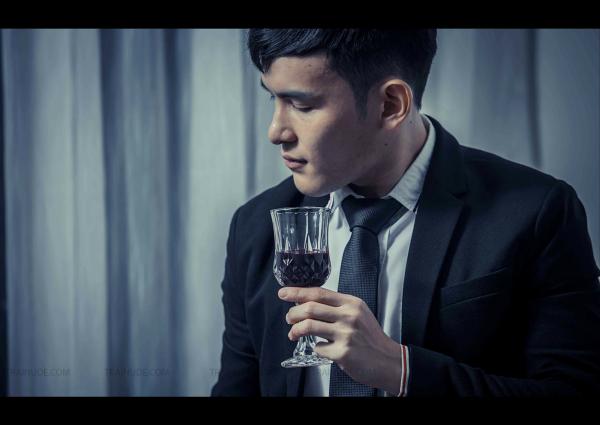 I-AM-MAGAZINE-Issue2.2--I-AM-WIREPULLER-Anawin-ebook